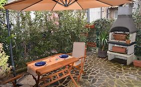 Holiday House Casella